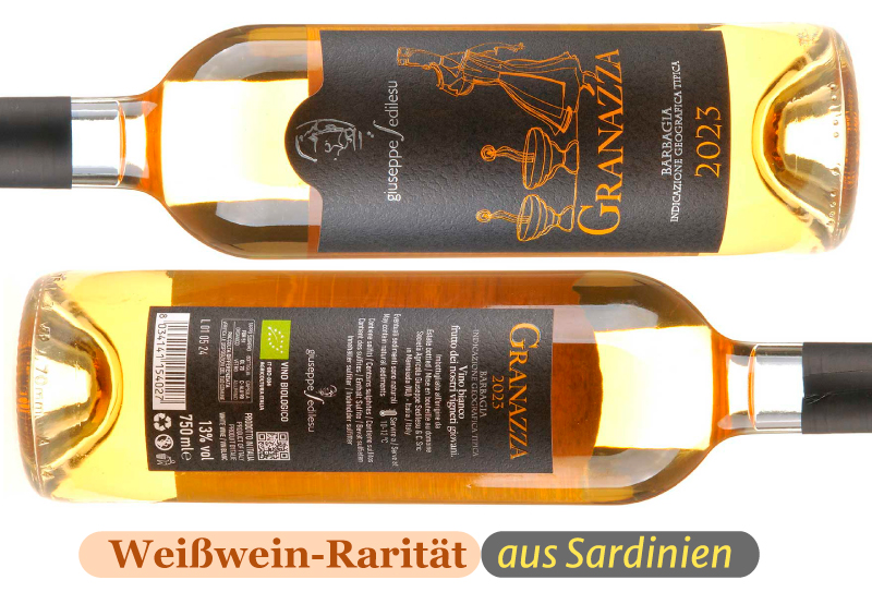 Ein Bild von zwei quer liegenden Flaschen Granazza die jeweils das vordere und rückseitige Etikett zeigen