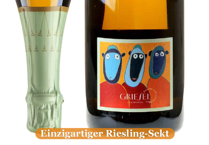 Das Bild zeigt zwei Flaschen Griesel Sekt mit Künstleretikett jeweils mit der Vorderseite und von der Kapsel auf dem Kopf stehend