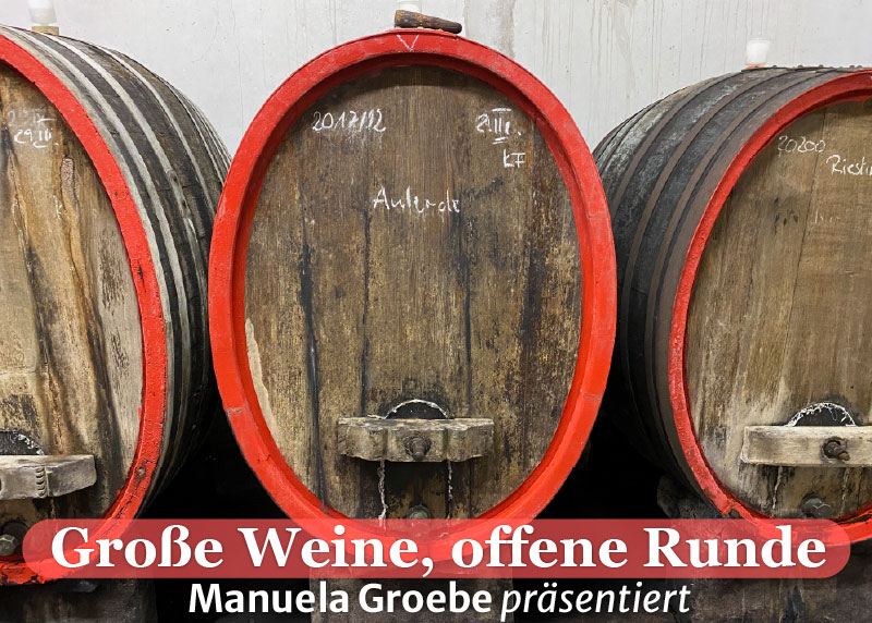 Ein Foto von drei Holzfässern im Groebe Keller